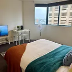 Sydney City Escape - Hotel Style Pool, Spa & Gym